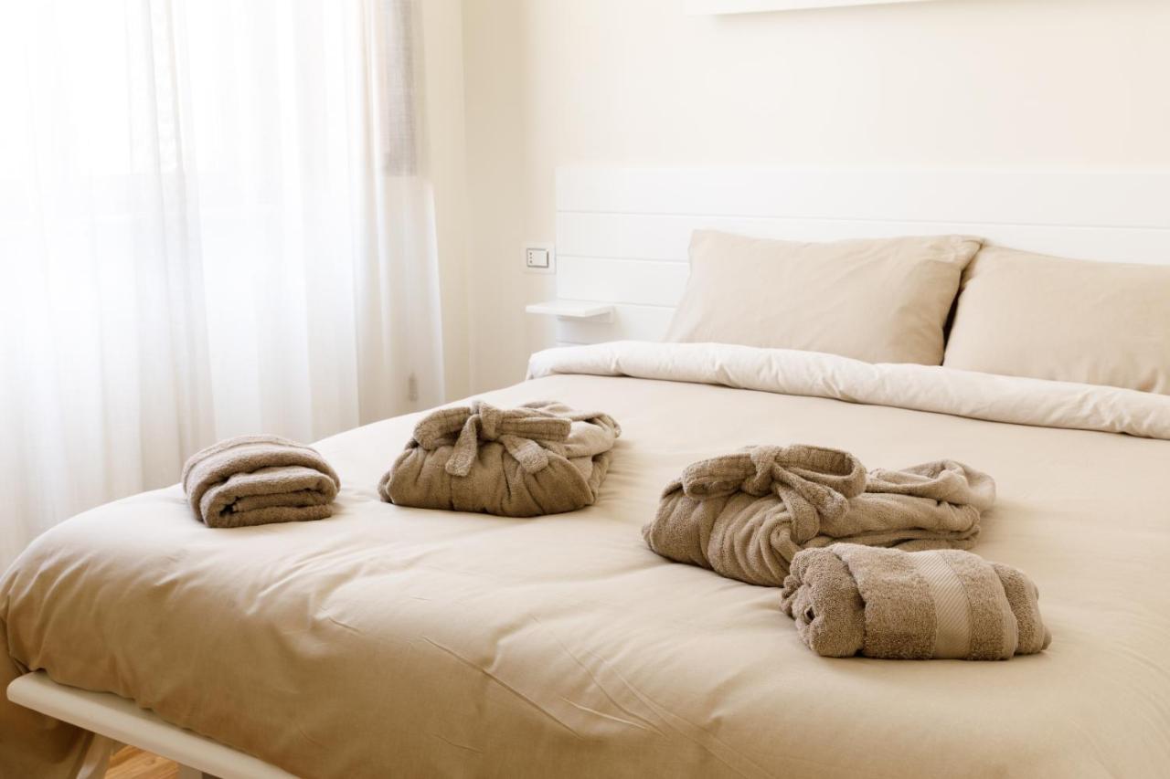 I Vicoli Exclusive Apartments Fondi Eksteriør billede